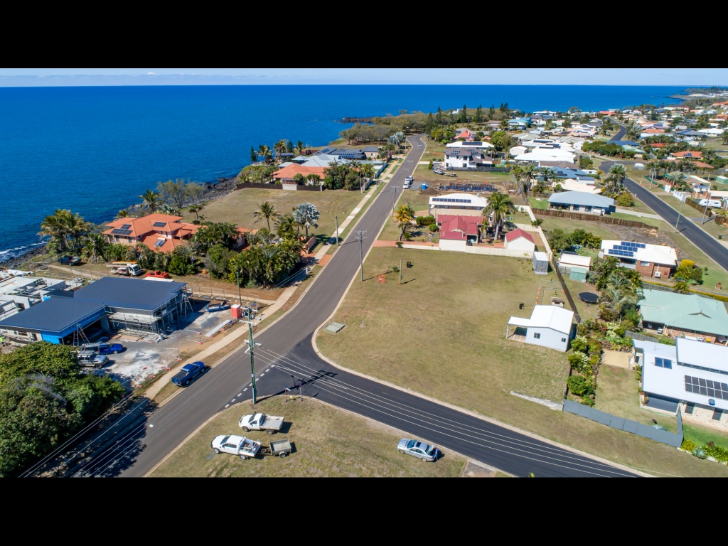 81 Barolin Esplanade, Coral Cove, Coral Cove - Thumbnail 5