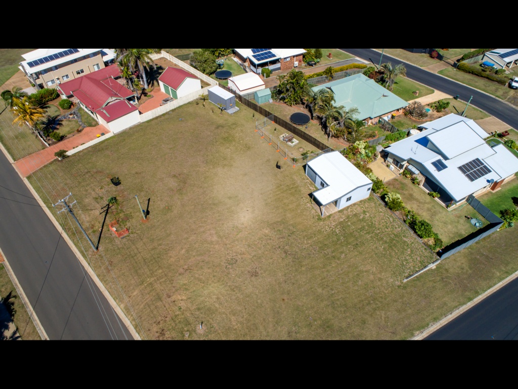 81 Barolin Esplanade, Coral Cove, Coral Cove - Thumbnail 6