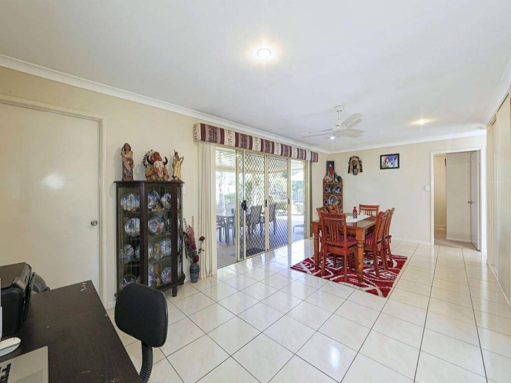 4 MacGregor Court, Kepnock, Kepnock - Thumbnail 6