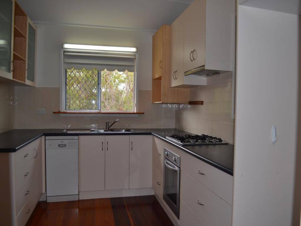 21 Grimstead Street, Bundaberg West, Bundaberg West - Thumbnail 8