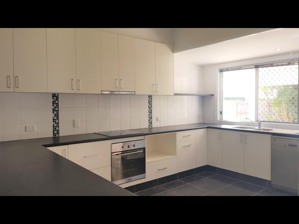 4 Robert Street, Bundaberg South, Bundaberg South - Thumbnail 6
