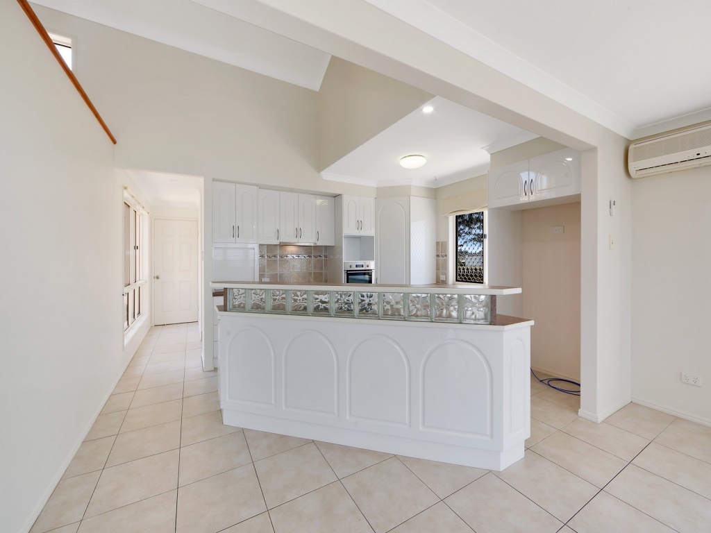 130 Barolin Esplanade, Coral Cove, Coral Cove - Thumbnail 6