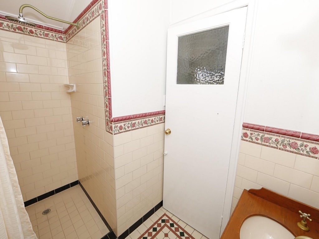 53 Tarakan Street, Svensson Heights, Svensson Heights - Thumbnail 8