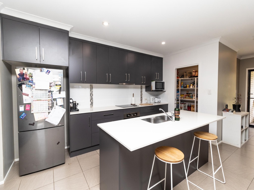 20 Palm View Drive , Moore Park Beach, Moore Park Beach - Thumbnail 6