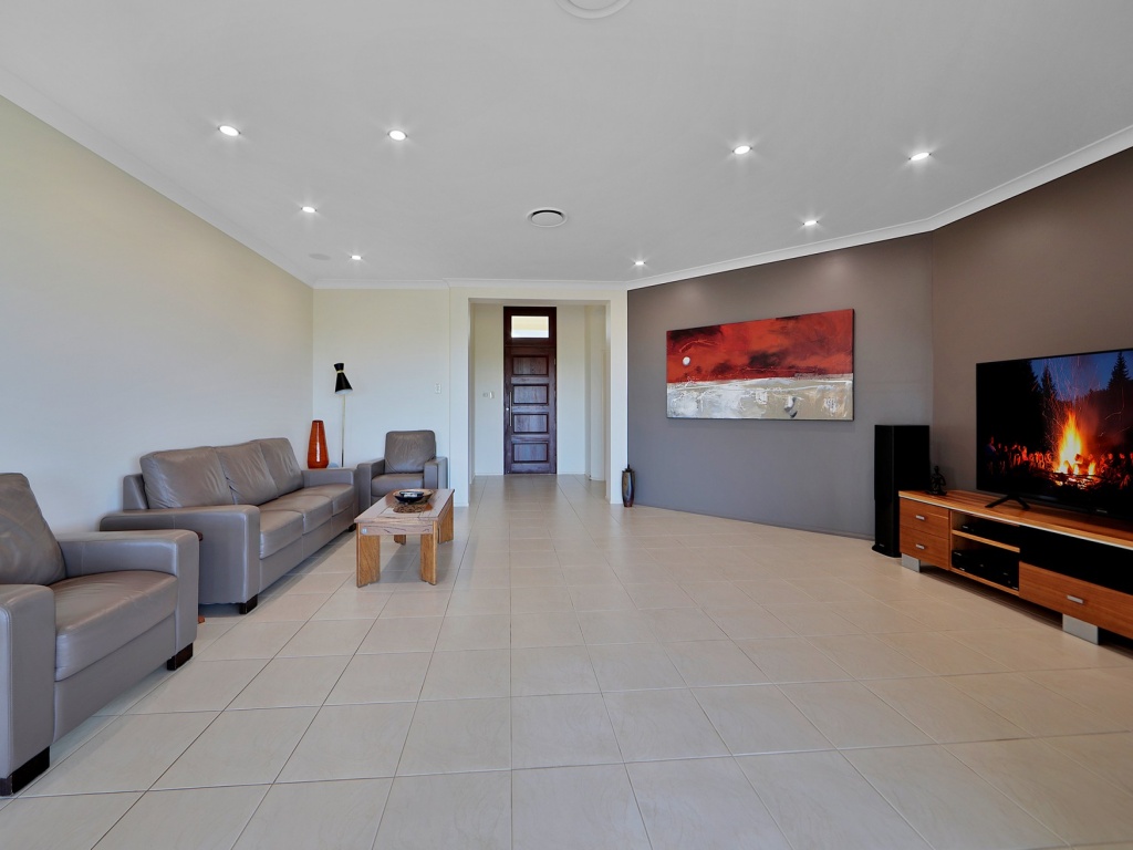 95 Fairway Drive, BARGARA, Bargara - Thumbnail 6