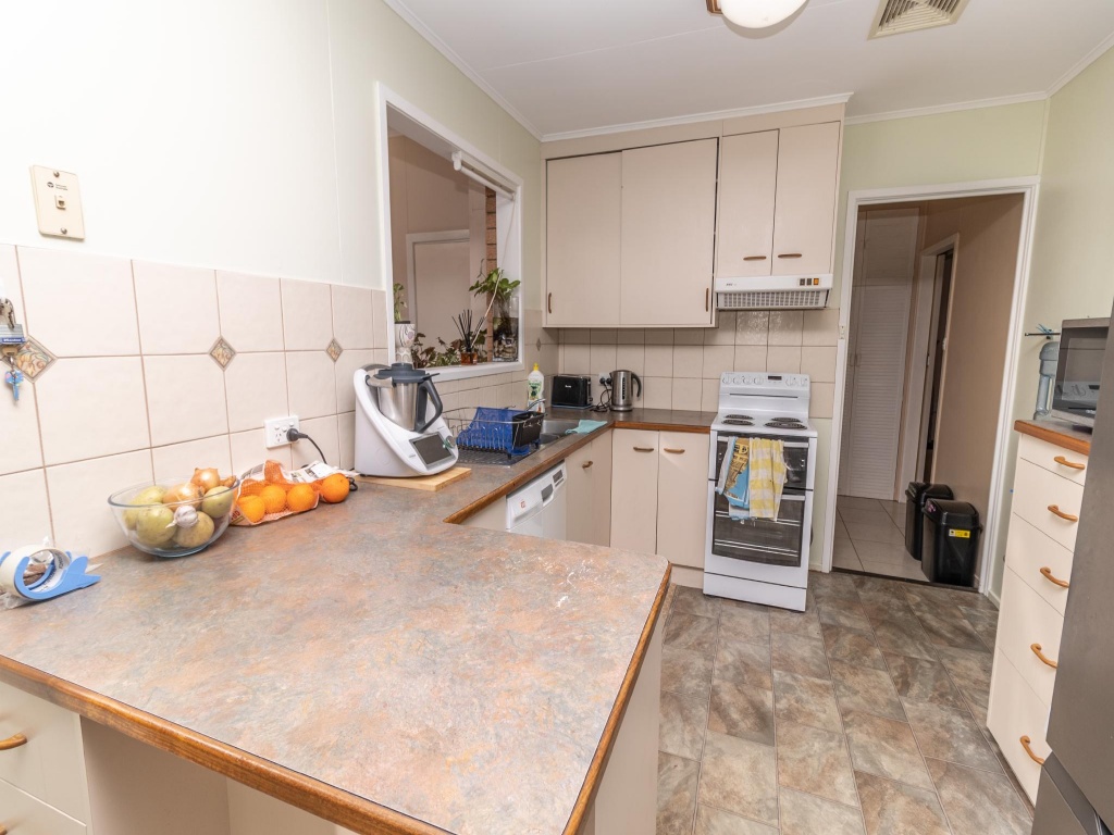 4 Craft Street, Avenell Heights, Avenell Heights - Thumbnail 5