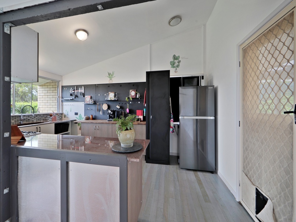 192 Walker Street, Svensson Heights, Svensson Heights - Thumbnail 6