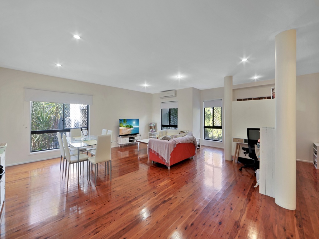 23 Moncrieff Street, KEPNOCK, Kepnock - Thumbnail 8