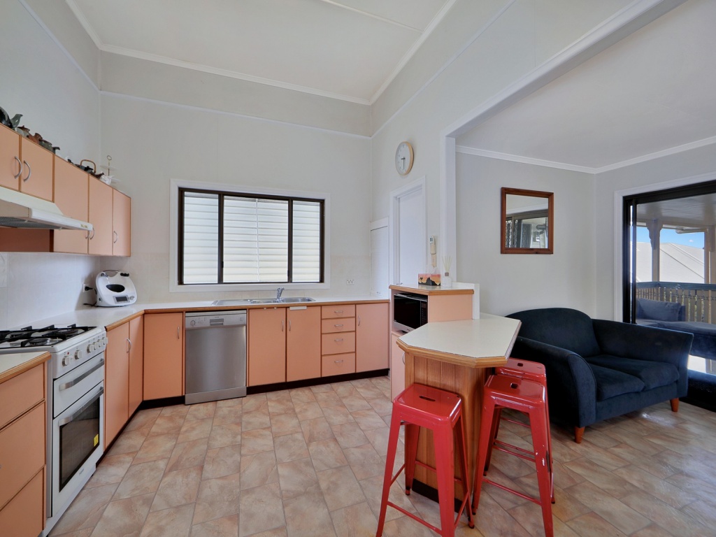 12 Keiran Place, Bundaberg East, Bundaberg East - Thumbnail 6