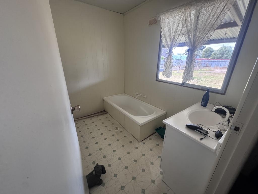 4 Naradhun Street, WHITTON, Whitton - Thumbnail 5