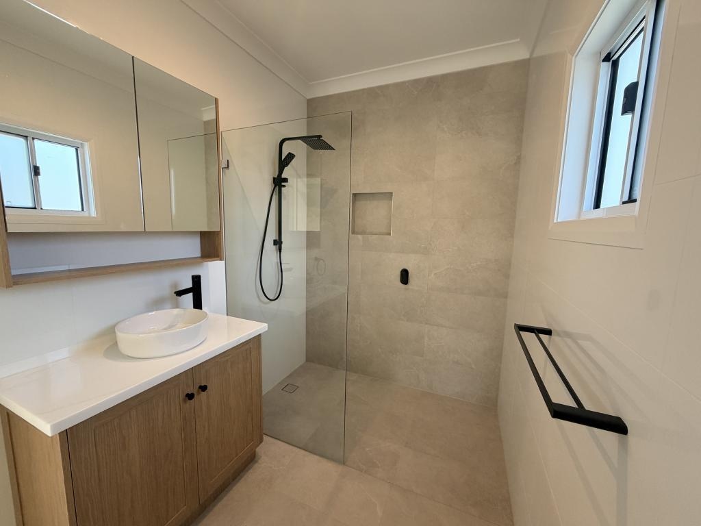 77 Maiden Avenue, LEETON, Leeton - Thumbnail 8