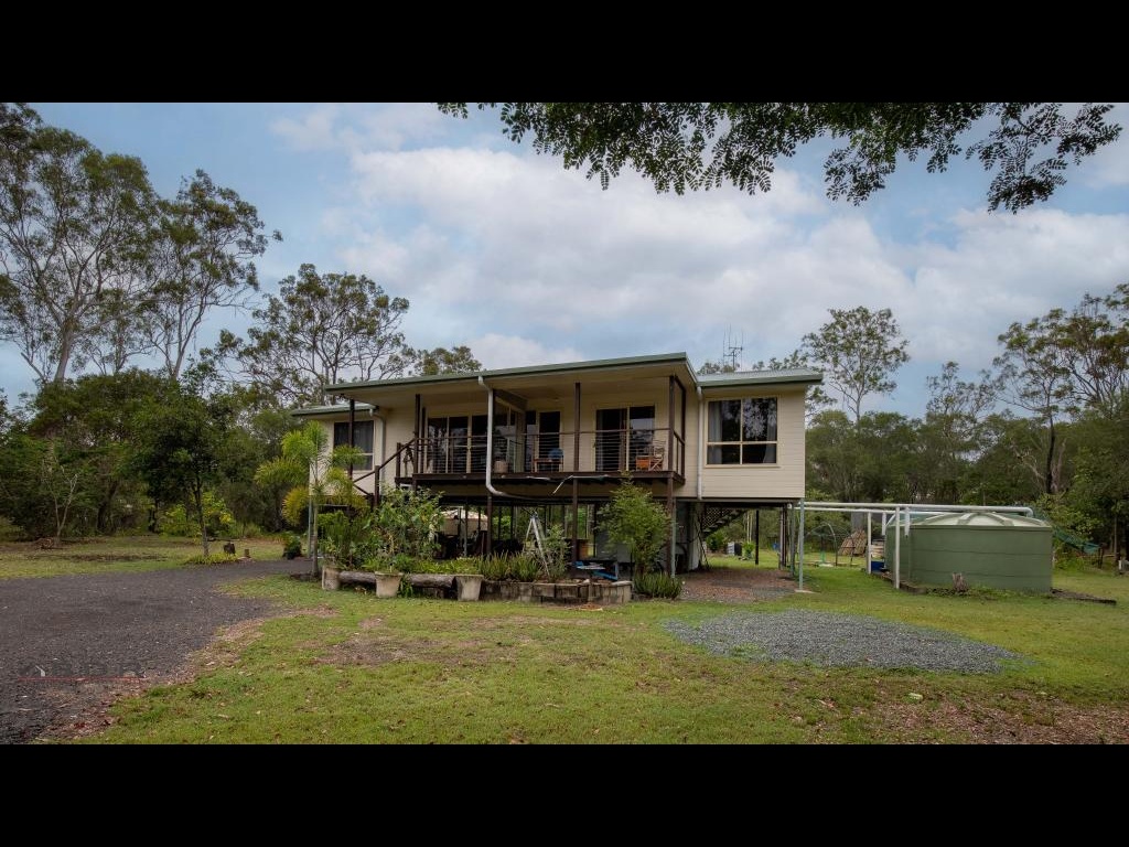16 Cherwell , Pacific Haven, Pacific Haven - Thumbnail 6
