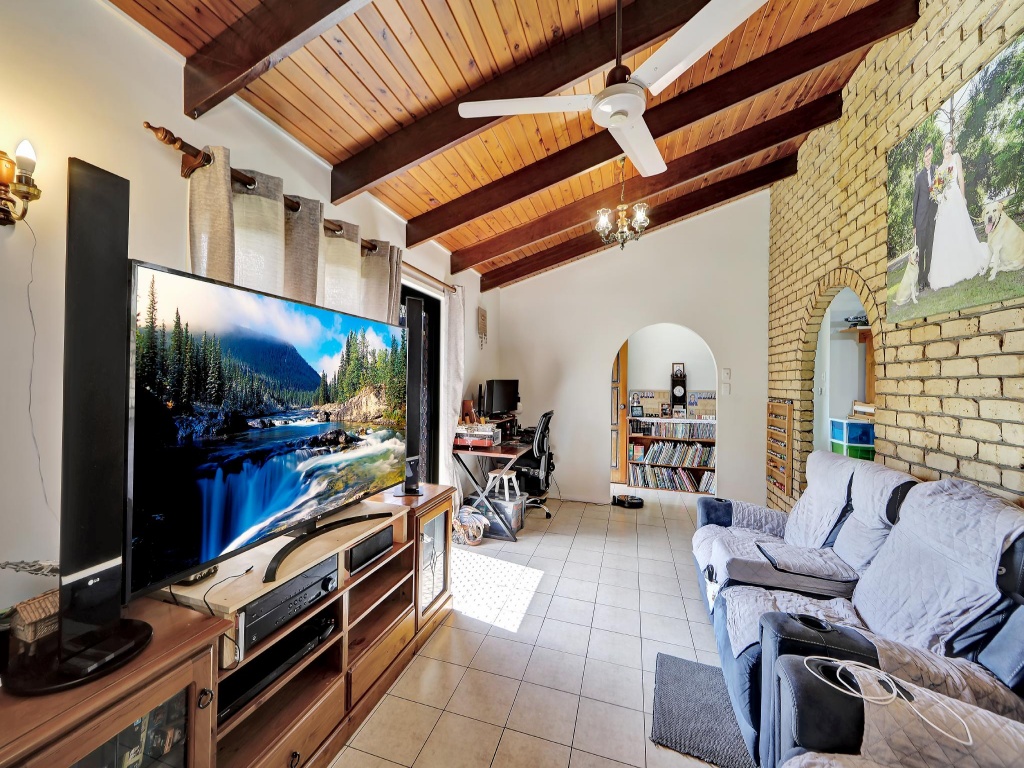 5 Gammie Court, Avenell Heights, Avenell Heights - Thumbnail 8