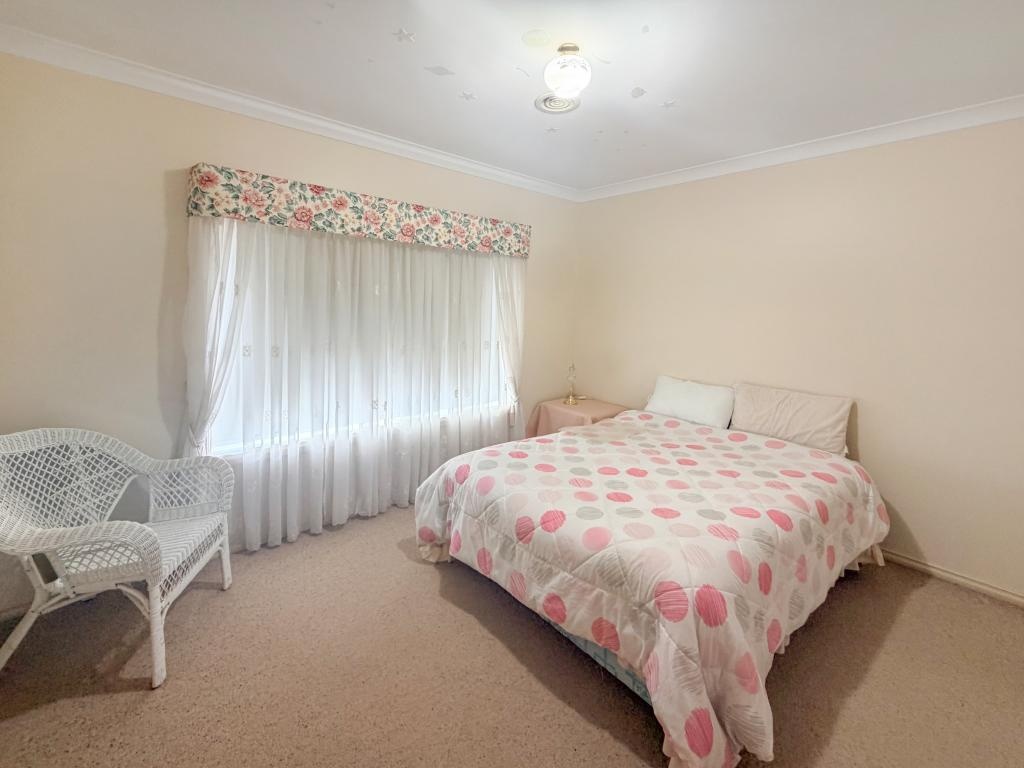 29 Karri Road, LEETON, Leeton - Thumbnail 6