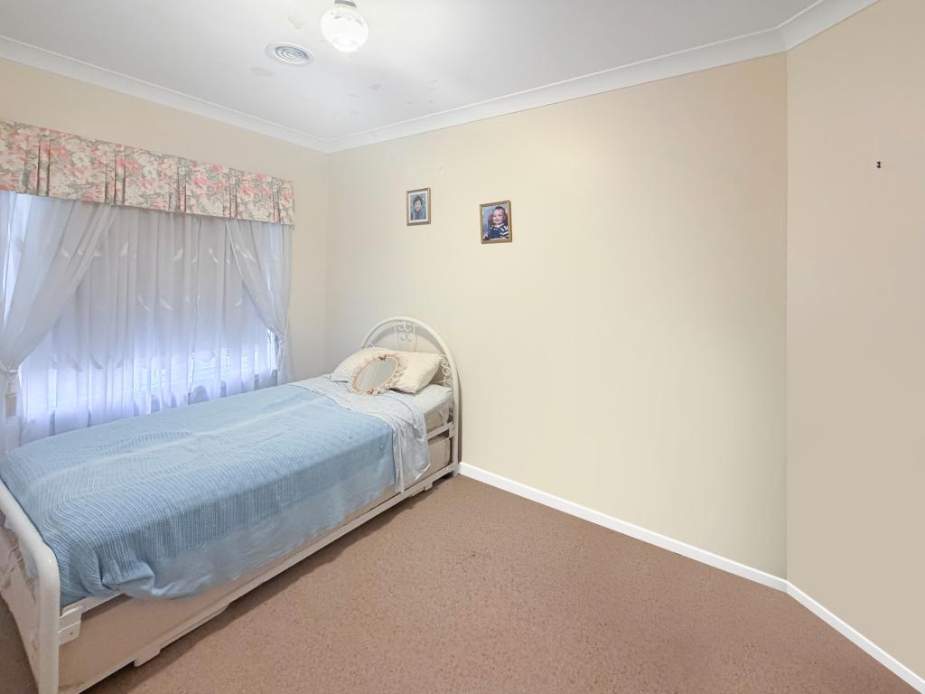29 Karri Road, LEETON, Leeton - Thumbnail 2