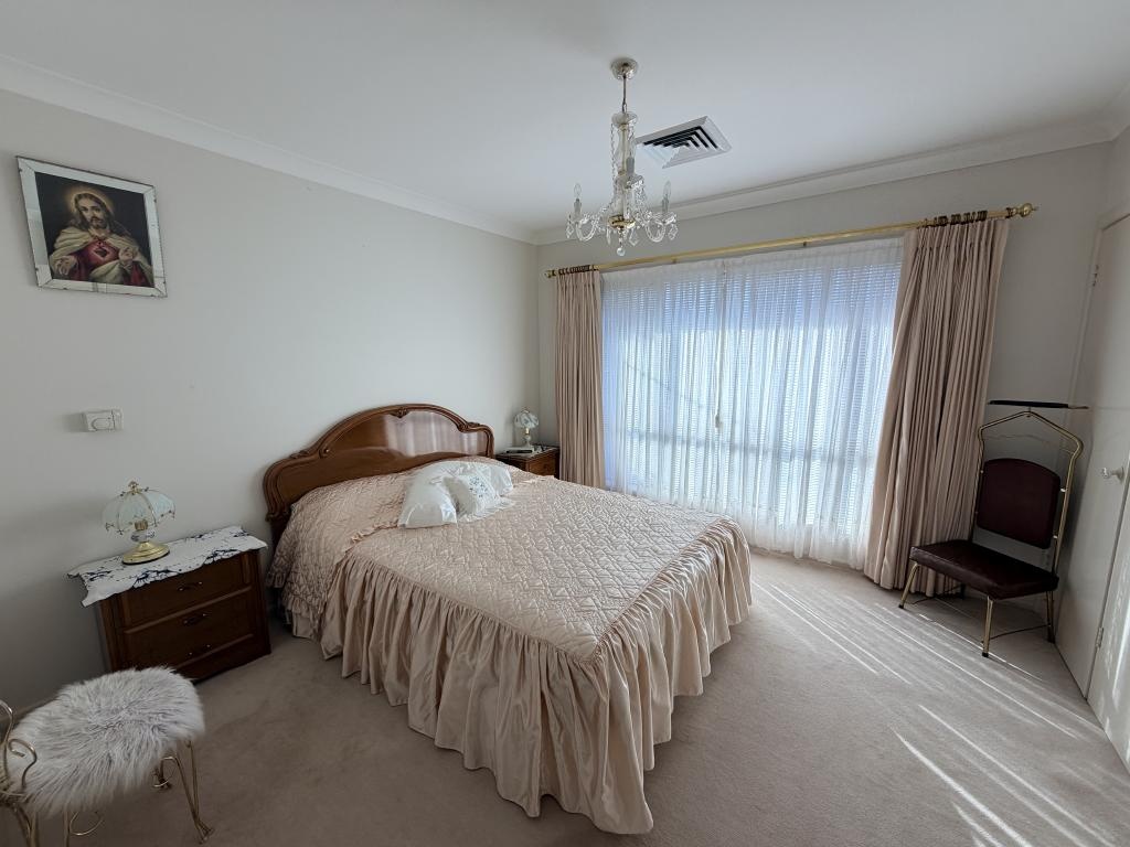 11 Yarran Street, LEETON, Leeton - Thumbnail 5