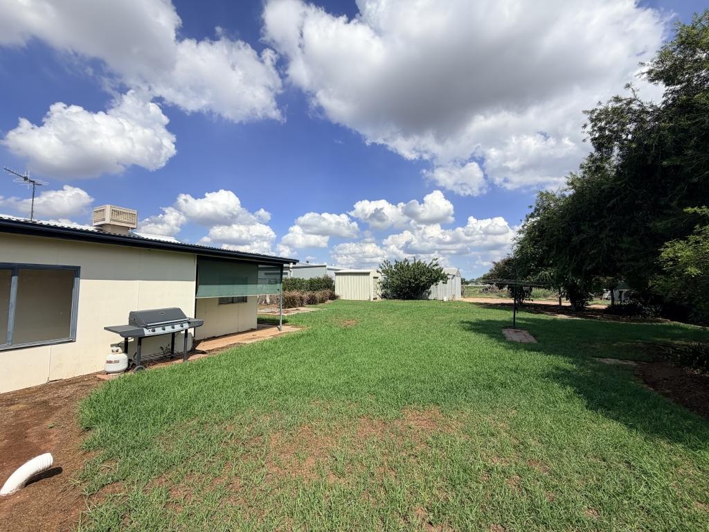 106 Fivebough Road, LEETON, Leeton - Thumbnail 6