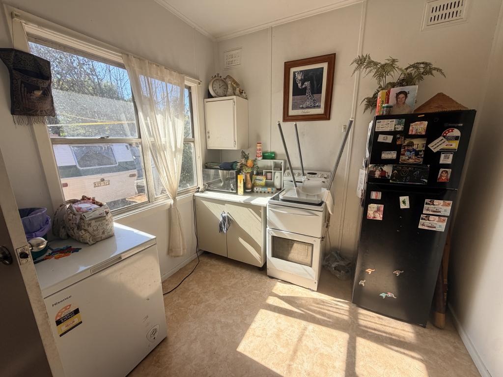 29 Elberta Street, LEETON, Leeton - Thumbnail 6