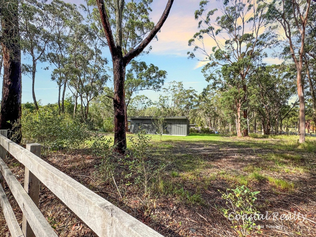 1 22 Coomba Road Charlotte Bay, Charlotte Bay - Image 1
